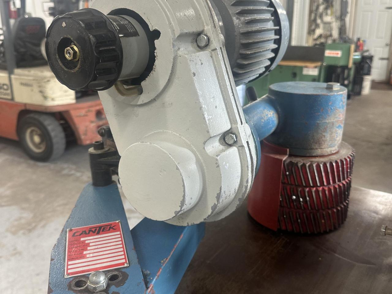 saw