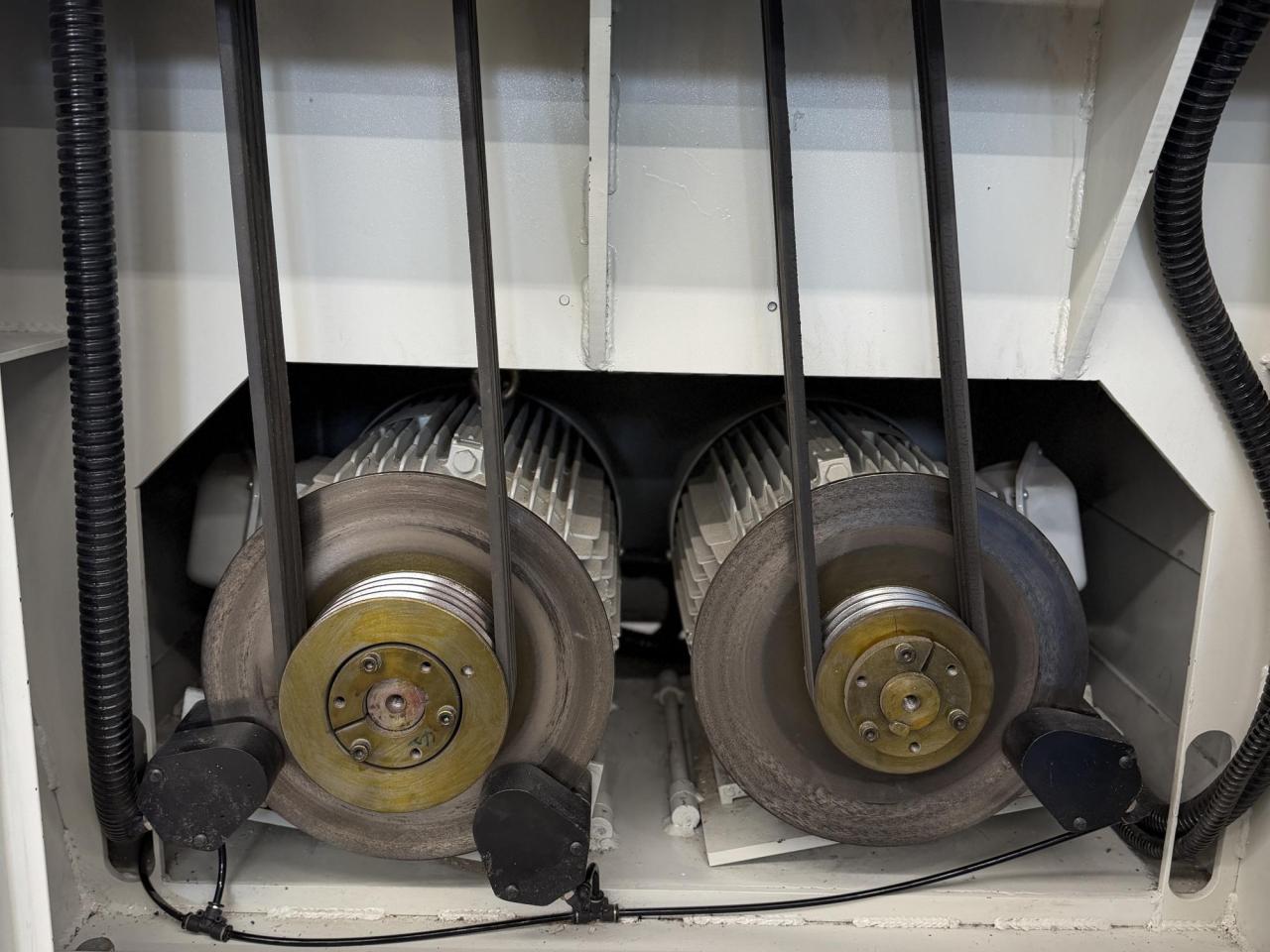 Wide belt Sander